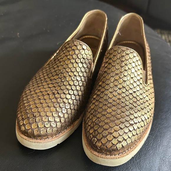 Johnston & Murphy Metallic Gold Leather Loafers - Picture 1 of 7
